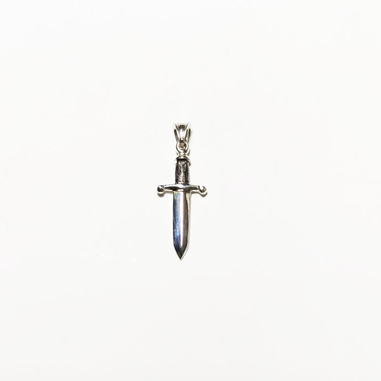 knife pendant