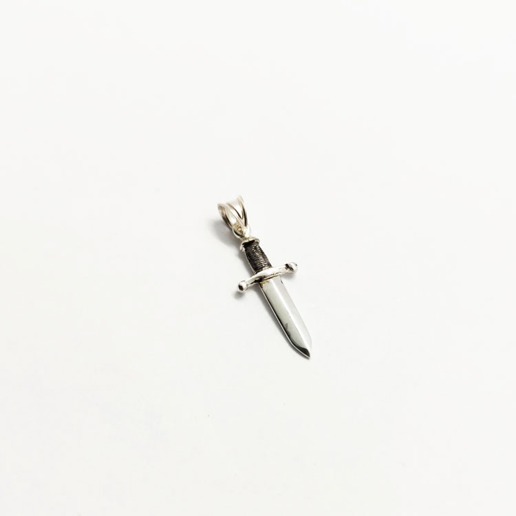 knife pendant