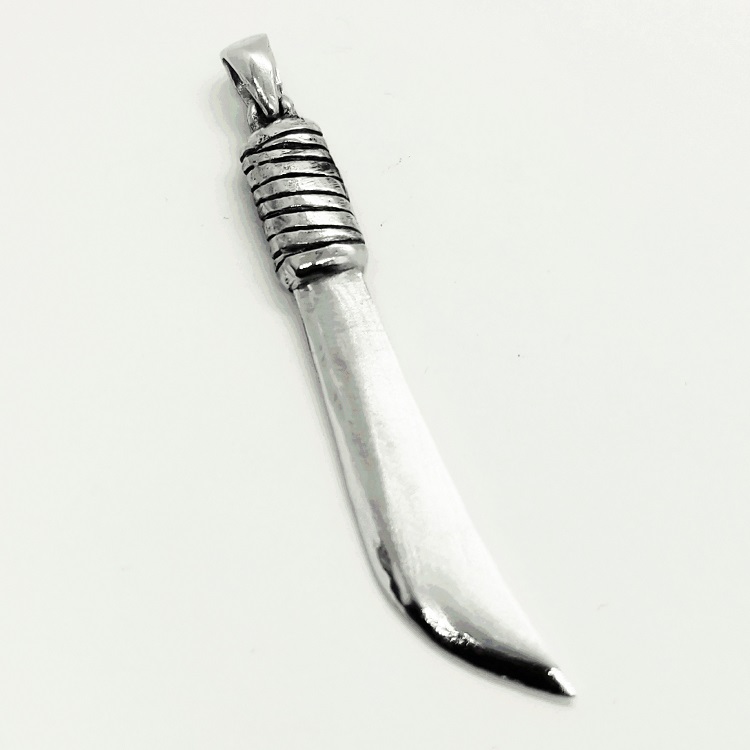 machete pendant