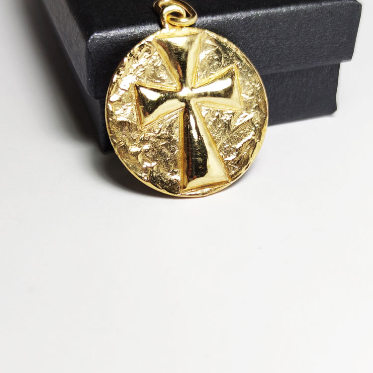 cross pendant