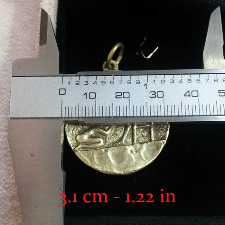 slave pendant