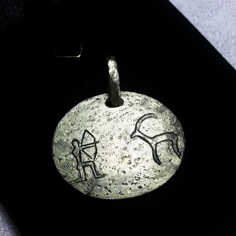 Hunting Pendant