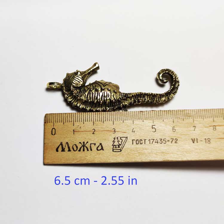 sea horse pendant
