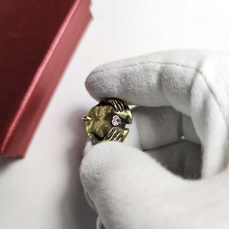 erotic pendant