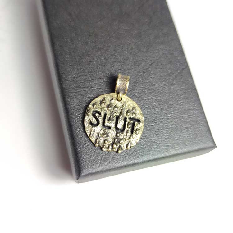 slut pendant