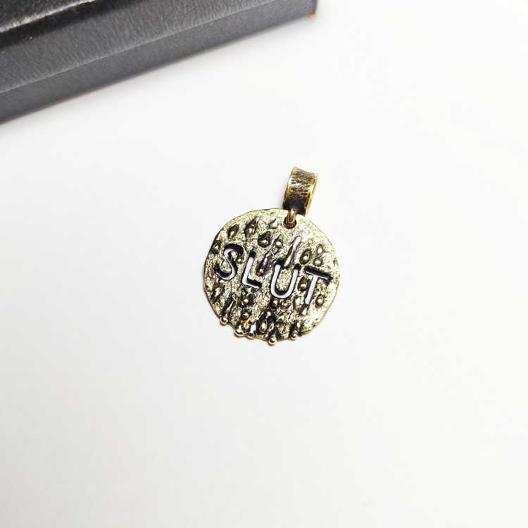 slut pendant