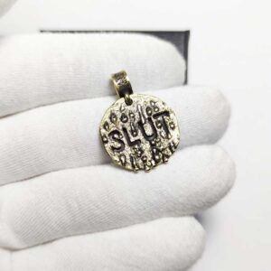 slut pendant